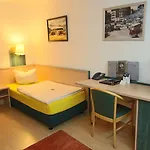 Hotel Grille 3*