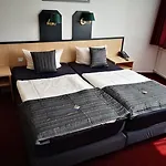 Hotel Grille 3*