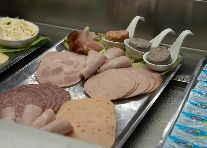 ホテル グリル 3*